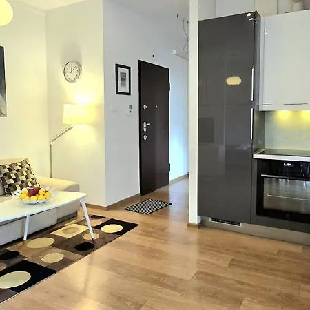 Neptun Old Town By Triapart غدانسك